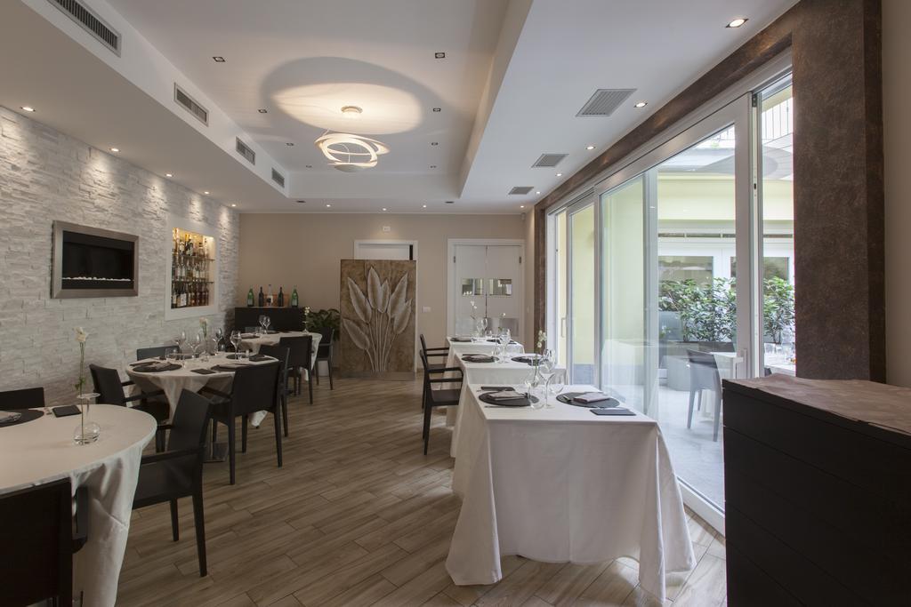 Bhl Boutique Rooms Legnano Exterior foto