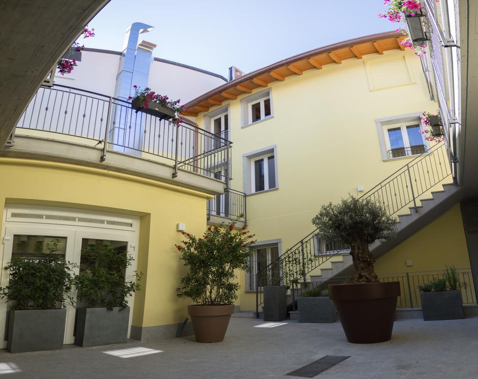 Bhl Boutique Rooms Legnano Exterior foto