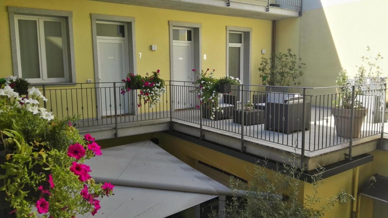 Bhl Boutique Rooms Legnano Exterior foto
